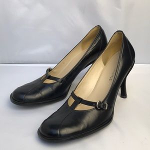 BCBG Maxazria Black Mary Jane heels sz US 7.5